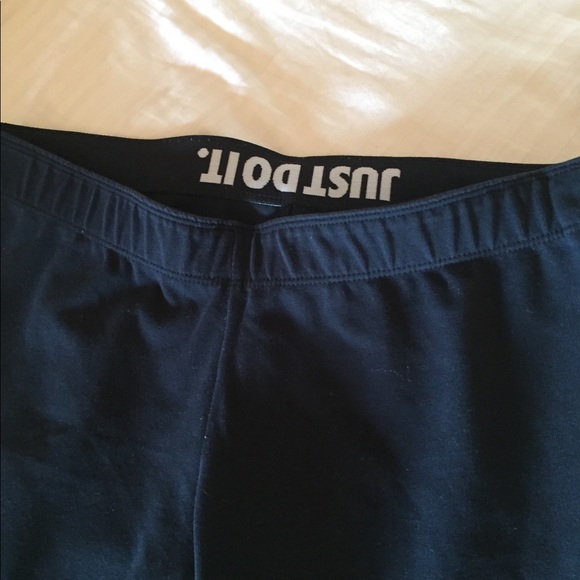 Nike tights used only one time - Picture 2 of 3